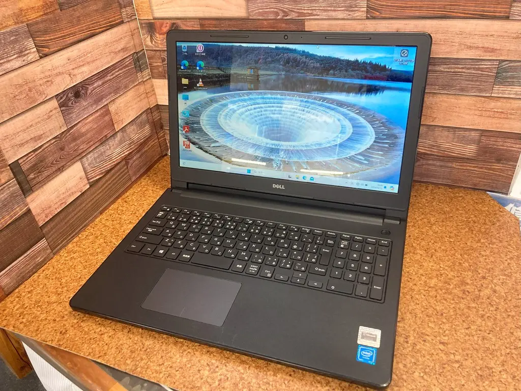 DELL Inspiron 15 3225