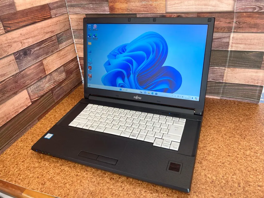 富士通 LIFEBOOK A746/P