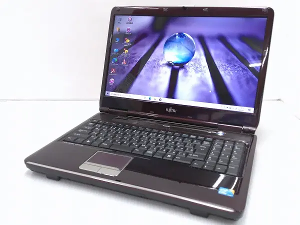 富士通 LIFEBOOK AH550/5BC