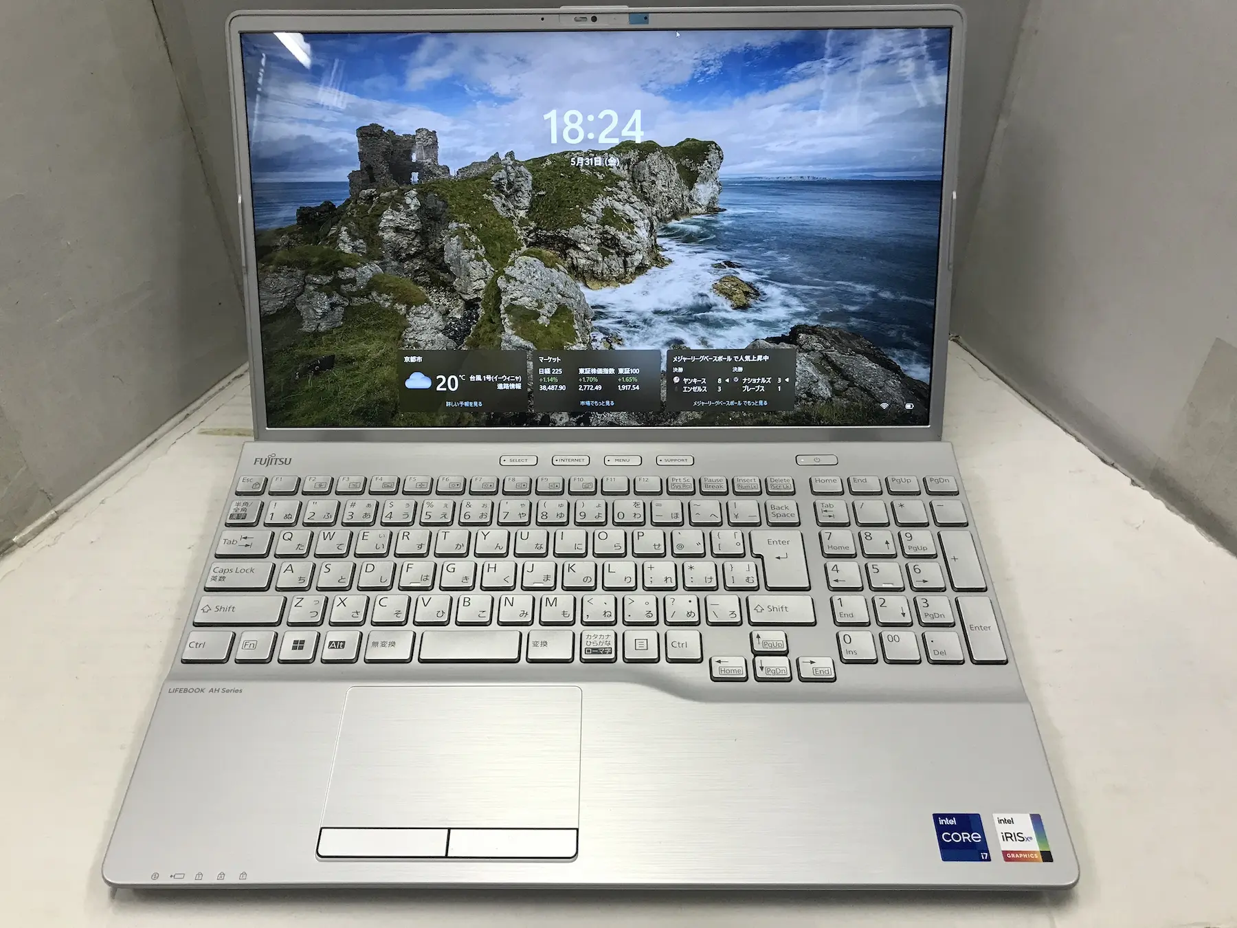 富士通 LIFEBOOK AH57/H3


