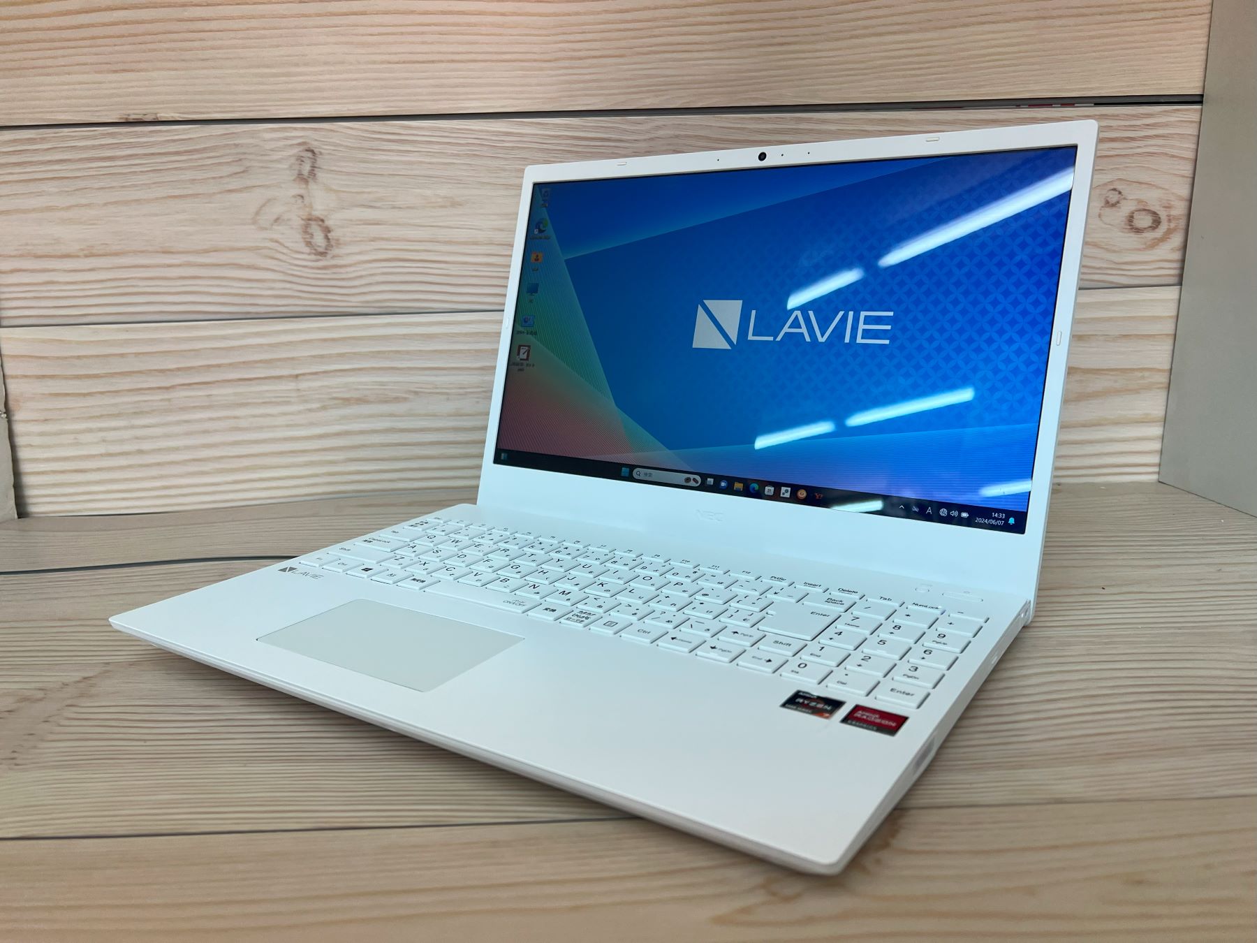 NEC LAVIE N1565/CA