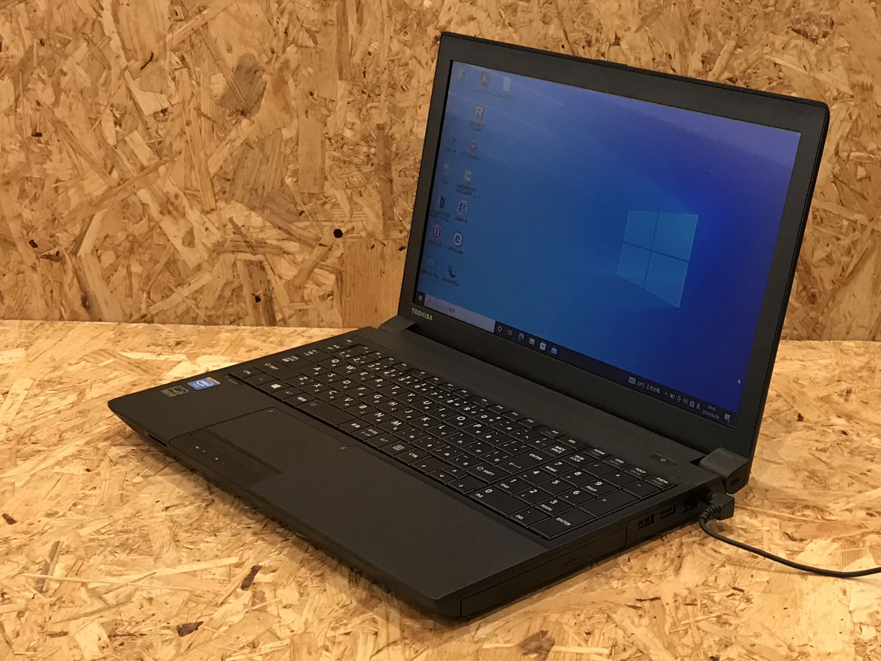 東芝 Satellite B453/M