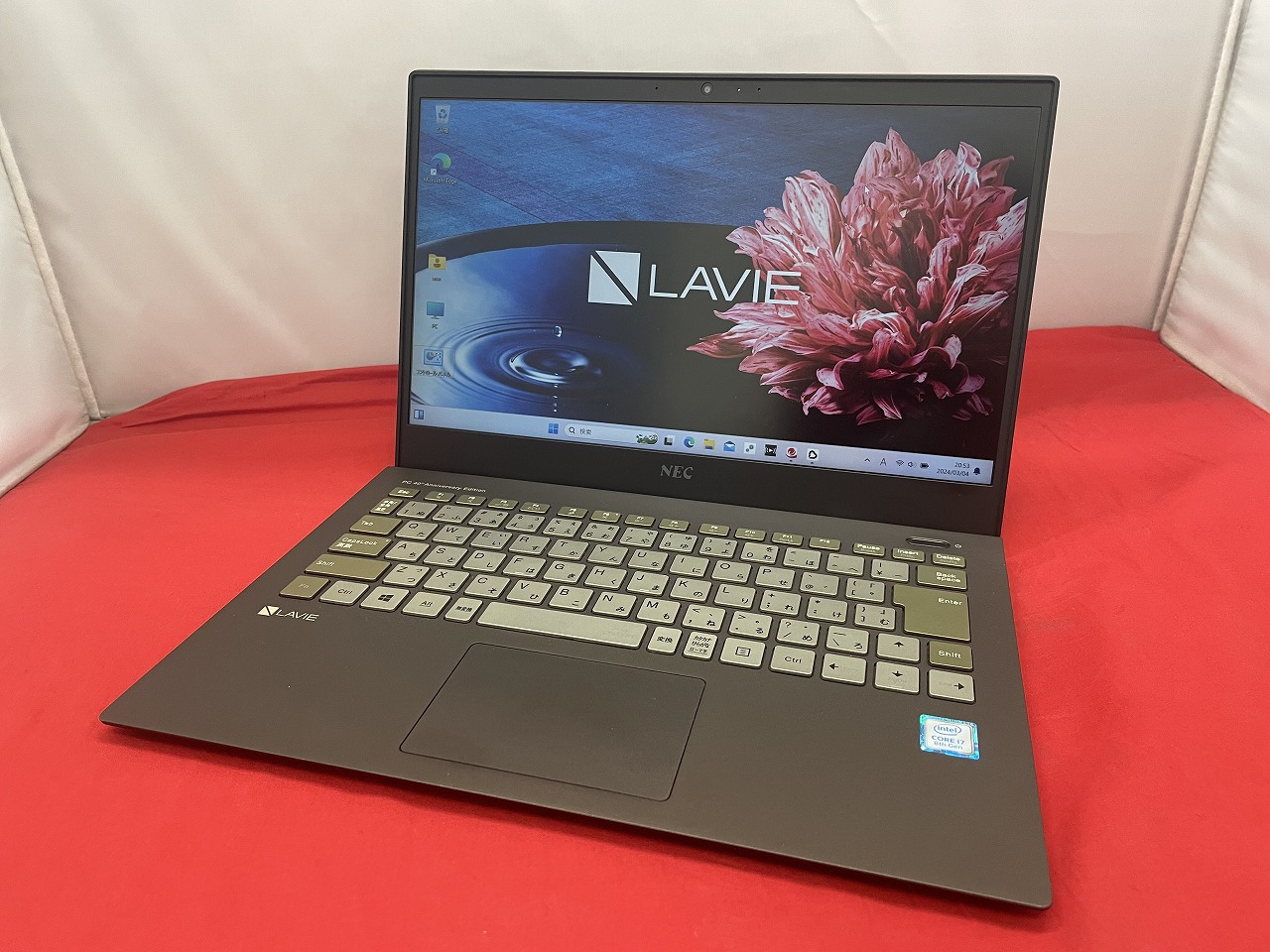 NEC LaVie Pro Mobile PM750/NAA 40周年記念限定プレミアムモデル