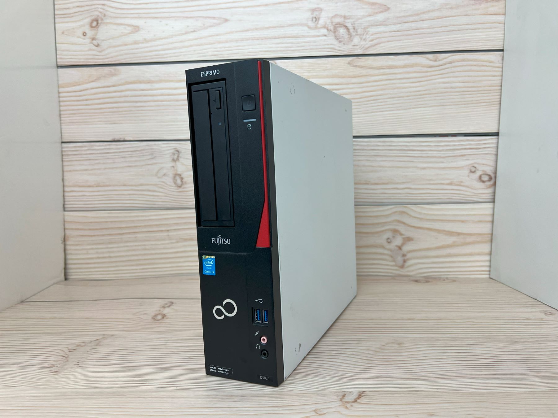 富士通 ESPRIMO D583/J