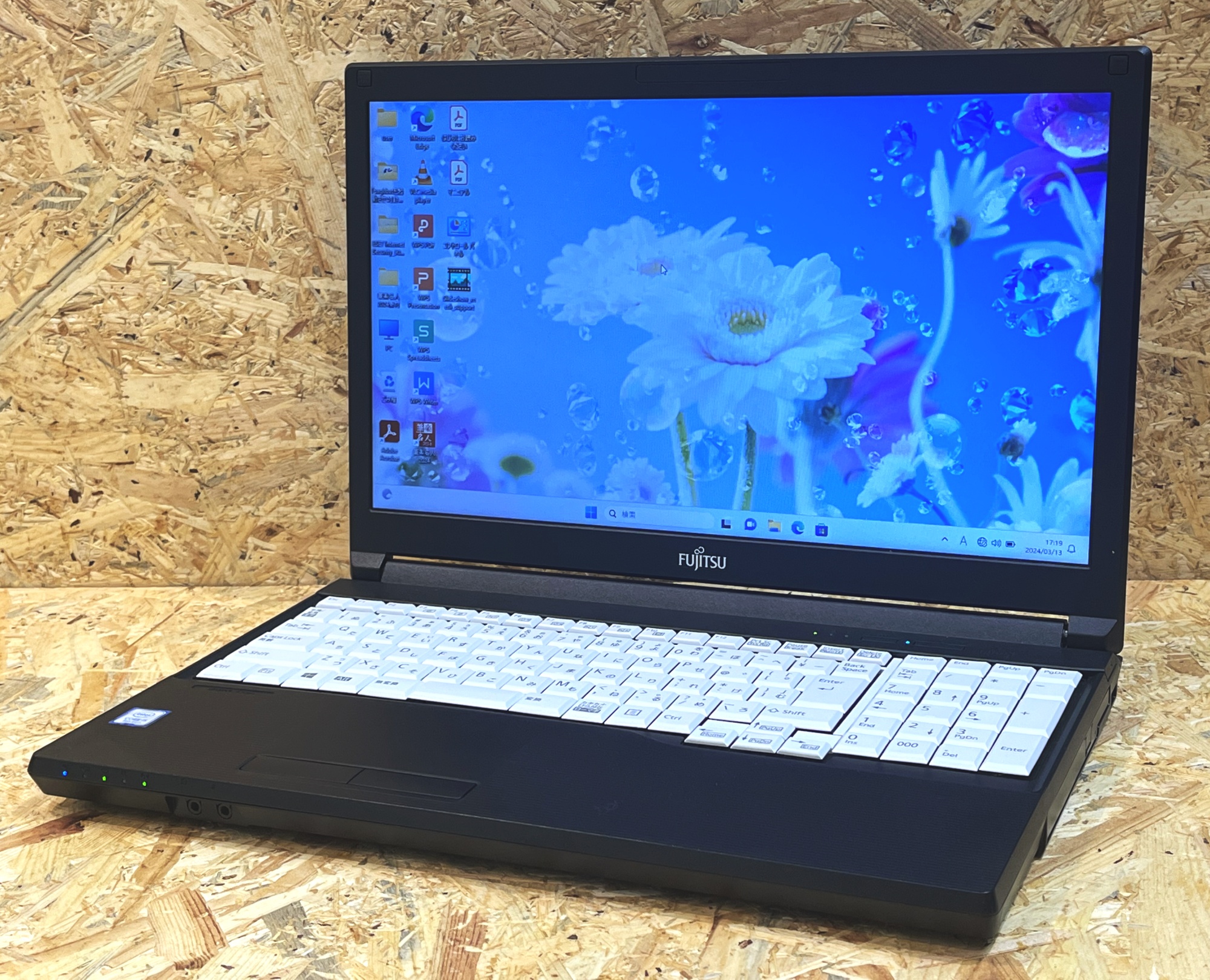 富士通 LIFEBOOK A579/A(第8世代)