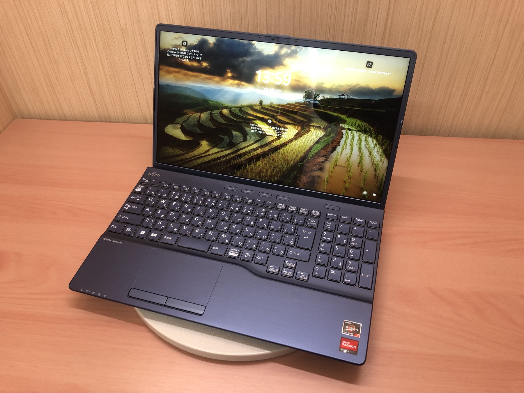 富士通 LIFEBOOK AH50/G2