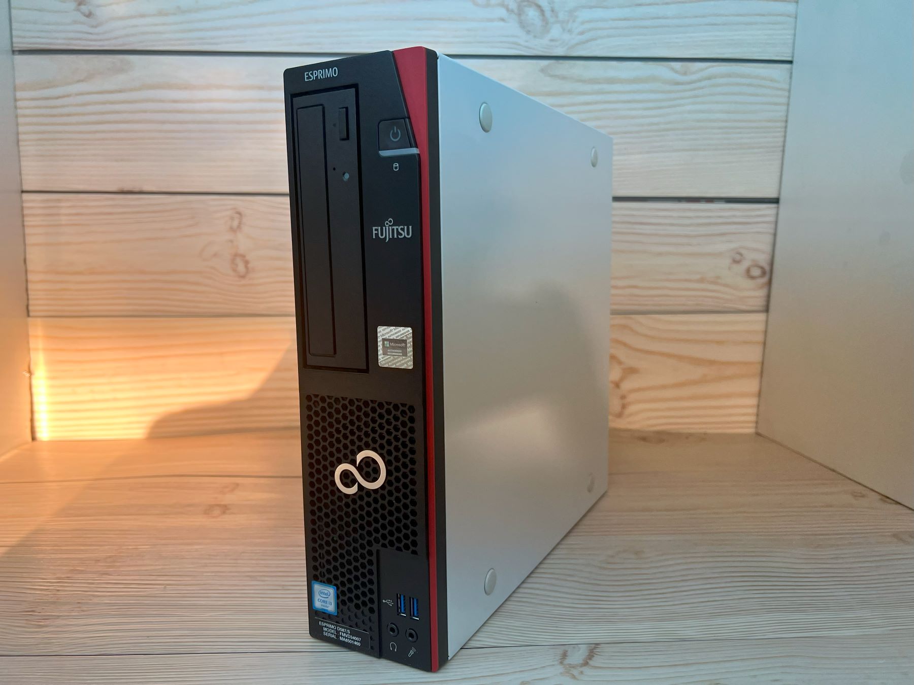 富士通 ESPRIMO D587/S