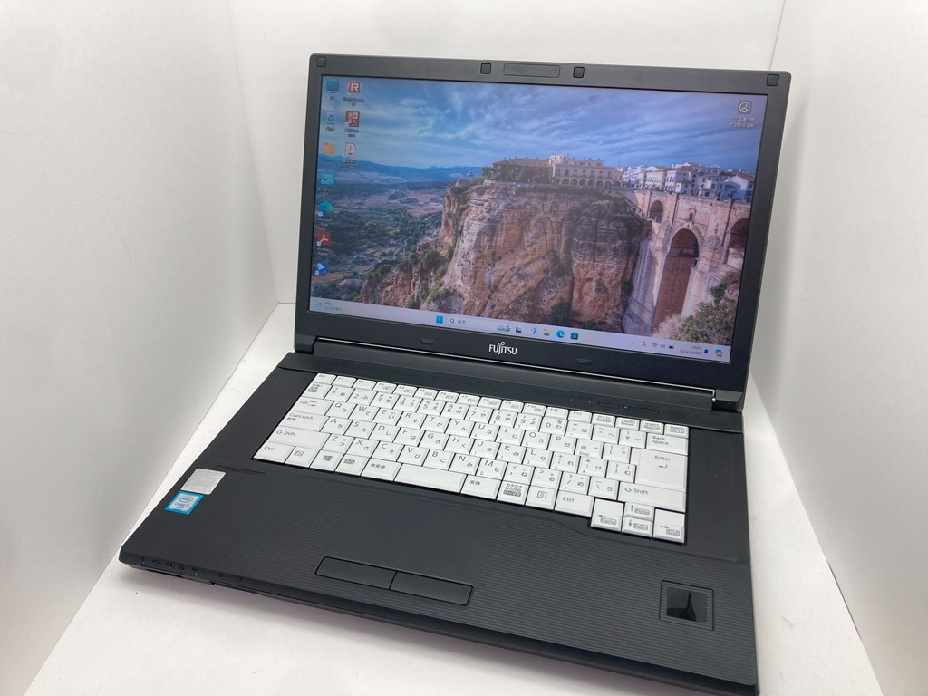 富士通 LIFEBOOK A746/P