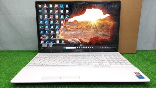 富士通 LIFEBOOK AH45/G2