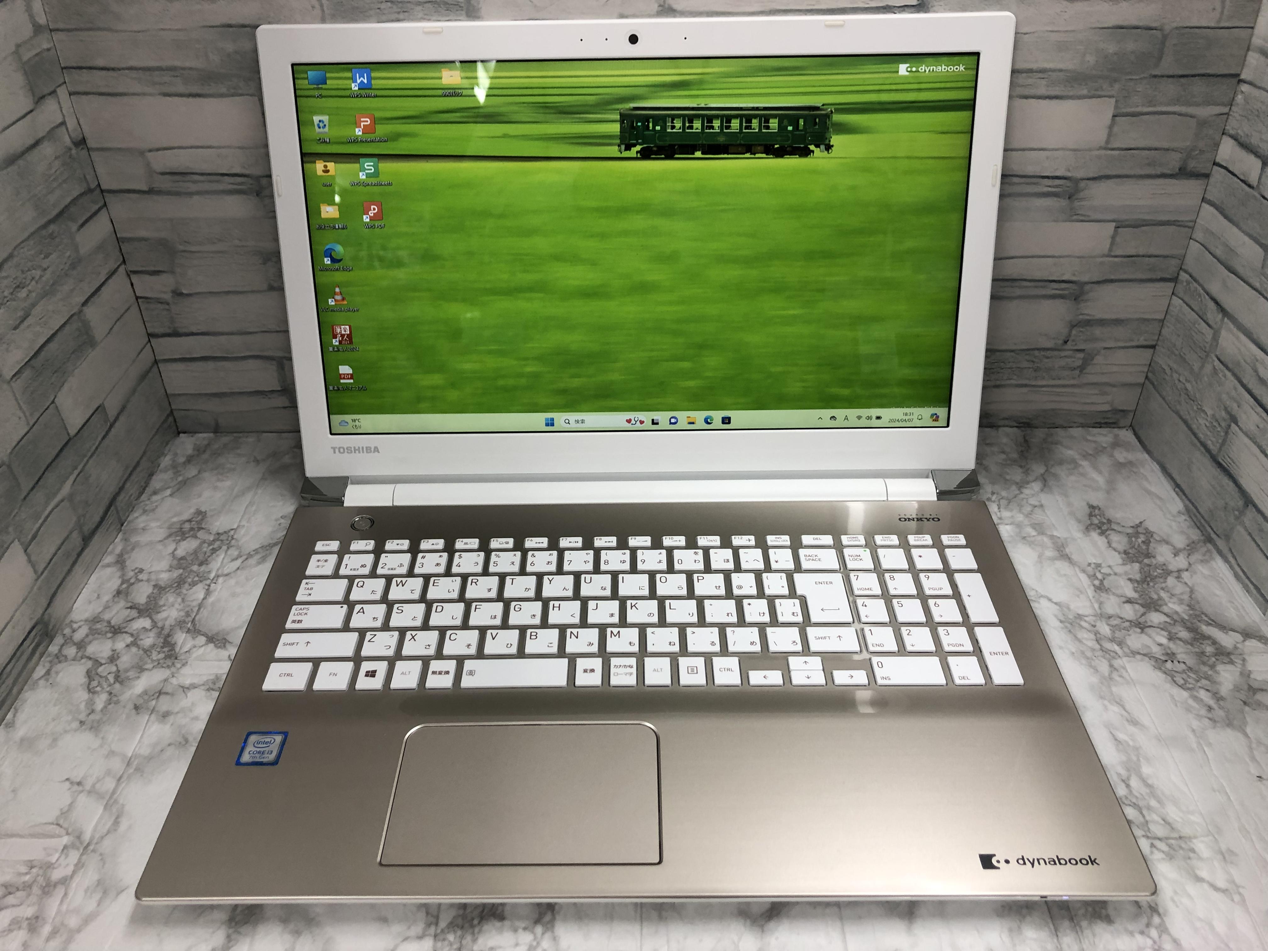 東芝 dynabook T45/DGSB ★WEBカメラ・DVDマルチ・テンキー搭載！