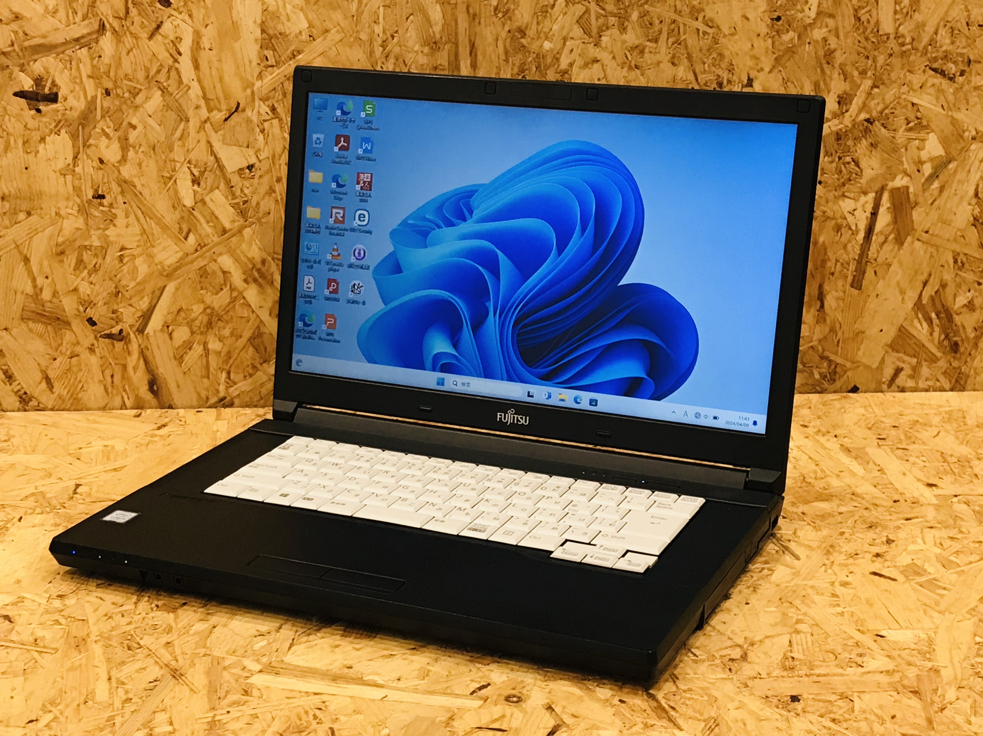 FUJITSU LIFEBOOK A577 S【 Windows11 インストール済み ☆彡】