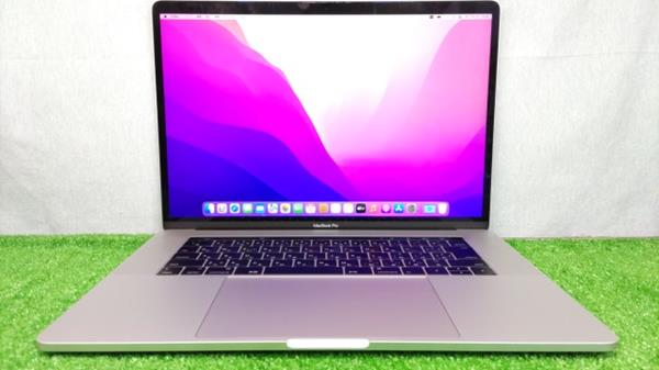 Apple MacBook Pro MLW82J/A（2016）