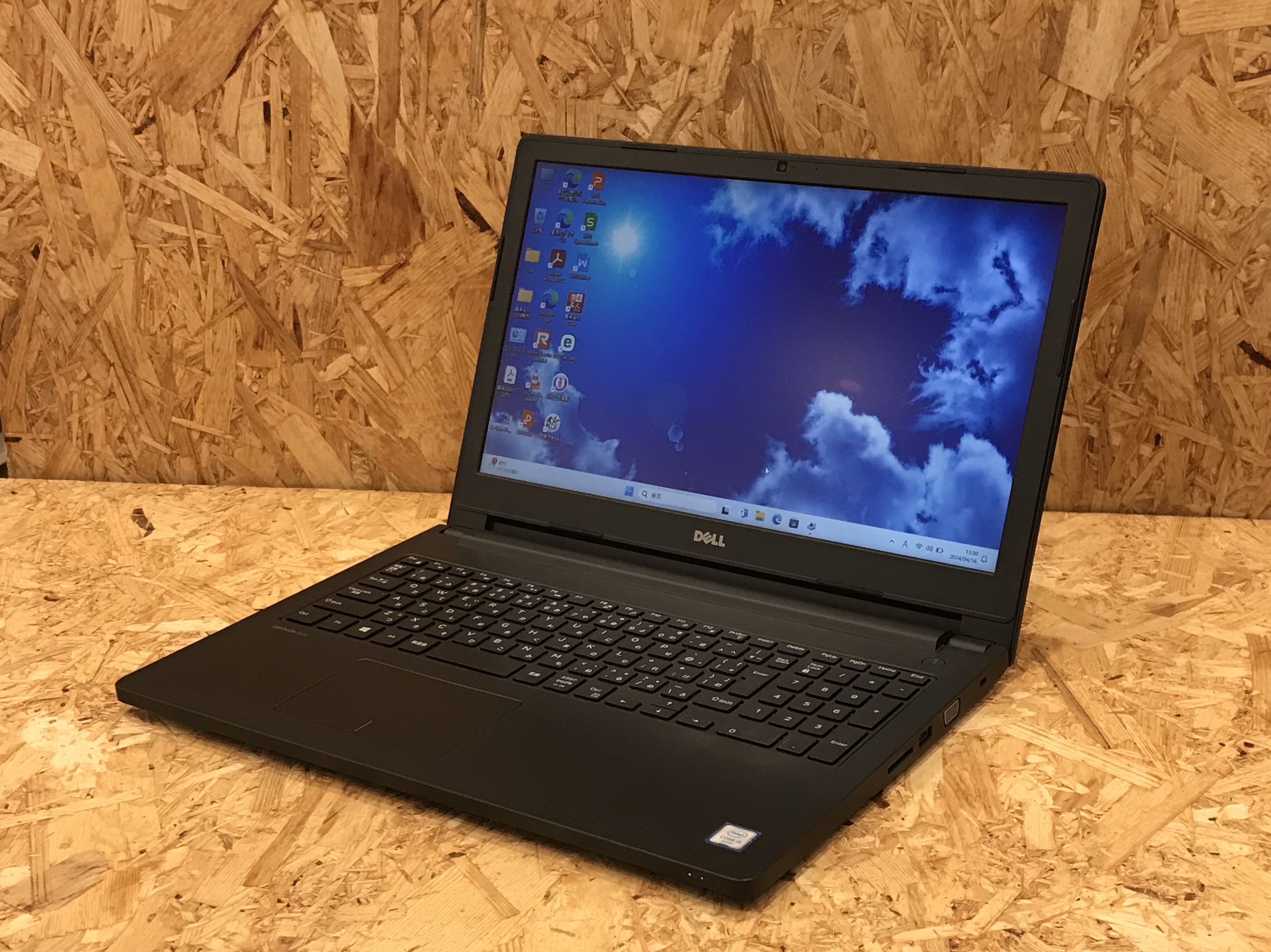 DELL Latitude 3570
