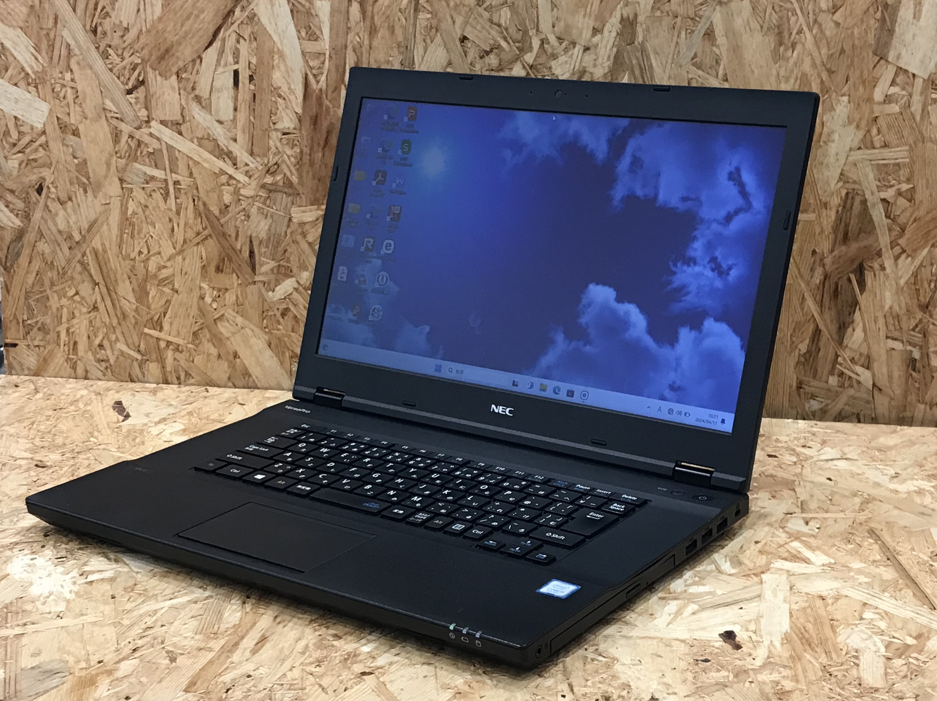 NEC VersaPro VKT16XZG2 （第8世代CPU）