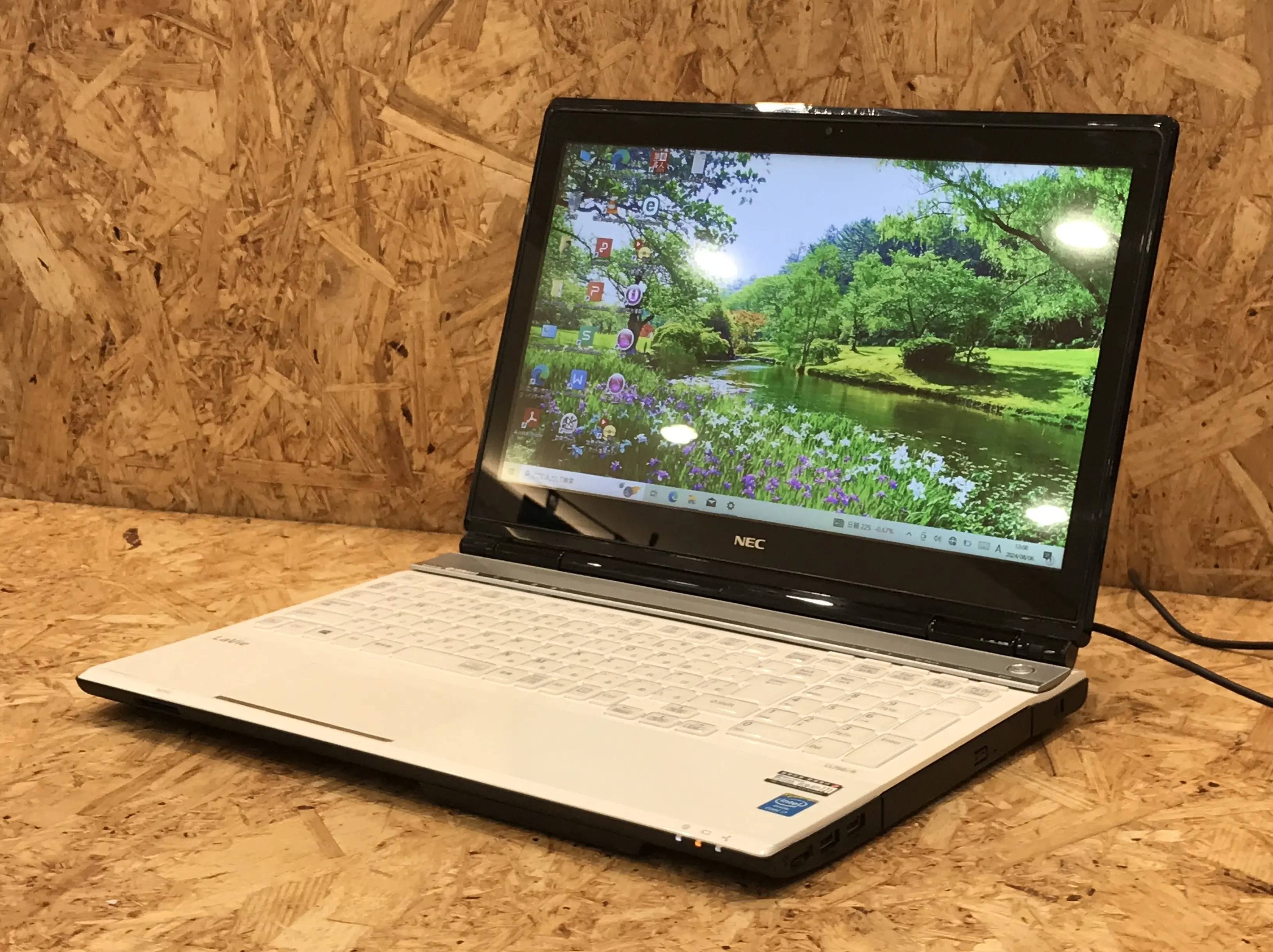 NEC LaVie LL750/R (第4世代CPU)