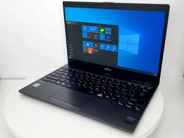 富士通 LIFEBOOK U937/R （第7世代CPU）