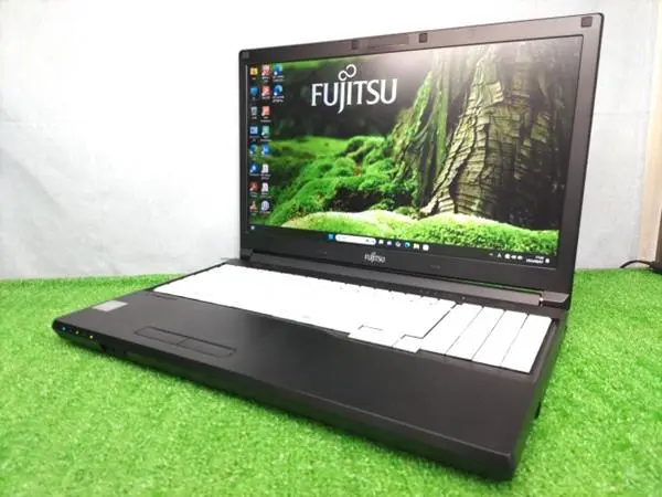 富士通 LIFEBOOK A576/S（第6世代CPU）