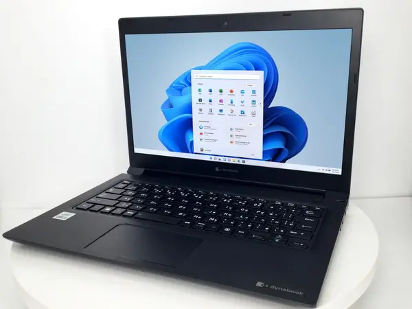 Dynabook dynabook S73/FR A6S7FRF8D511（第10世代CPU）

