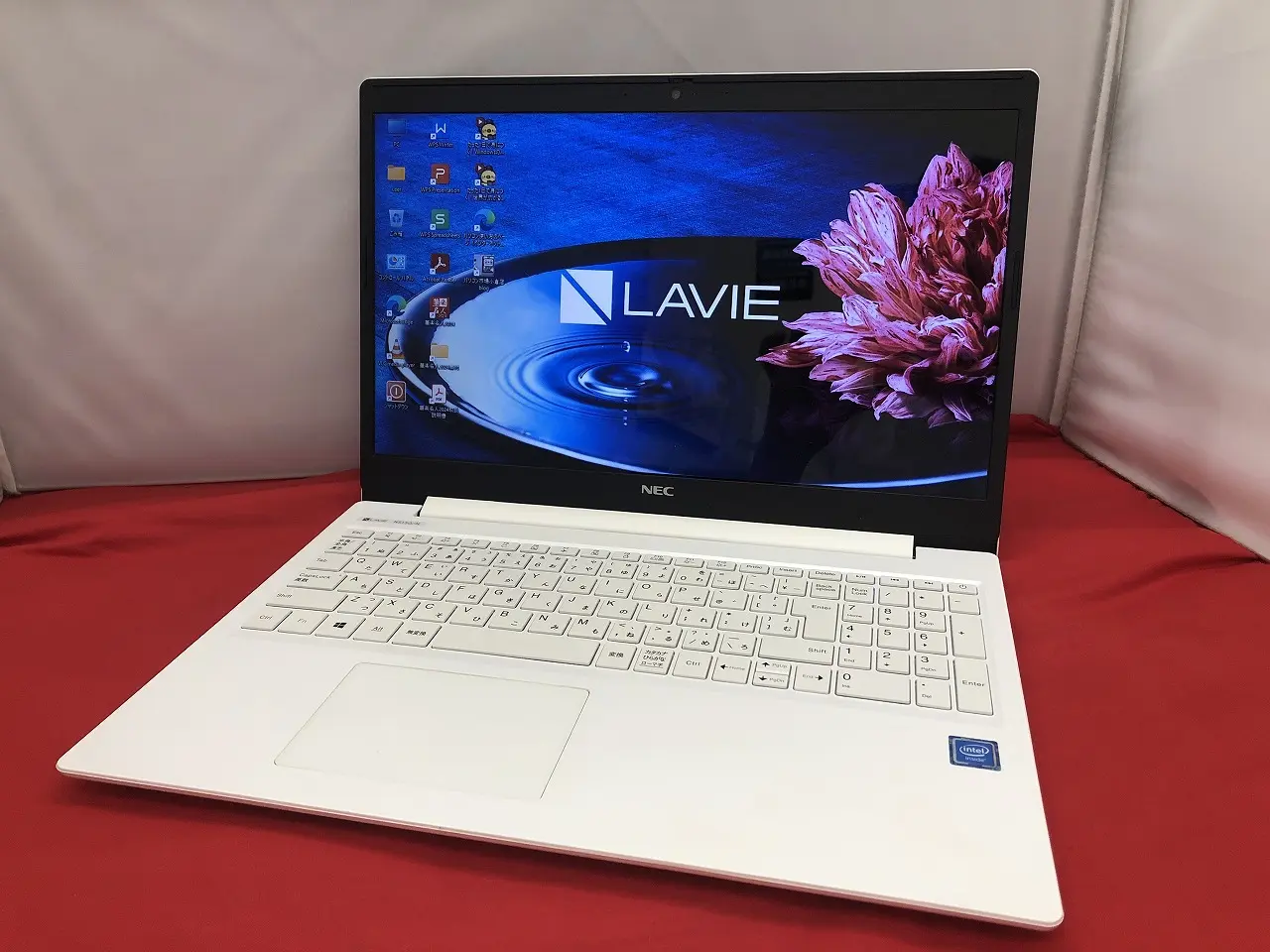 NEC LaVie PC-NS150NAB (第8世代CPU)