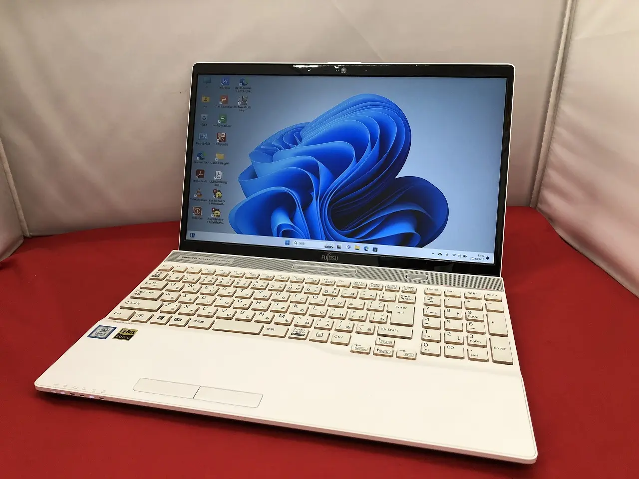 富士通 LIFEBOOK AH53/C2(第8世代CPU)