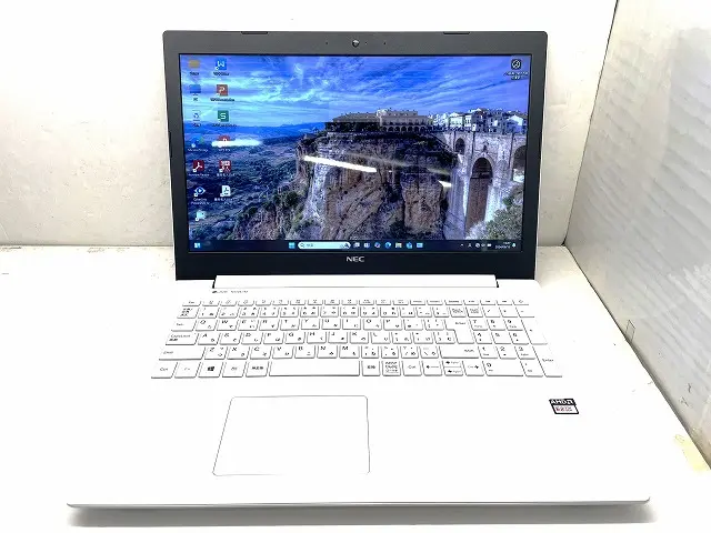 NEC LAVIE NS10E/M（第7世代CPU）