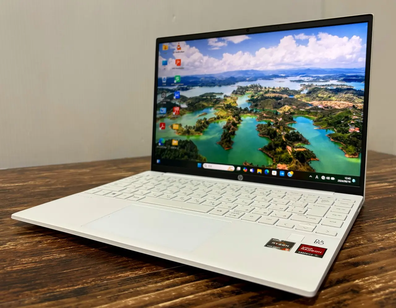 hp Pavilion Aero Laptop 13-be0036AU