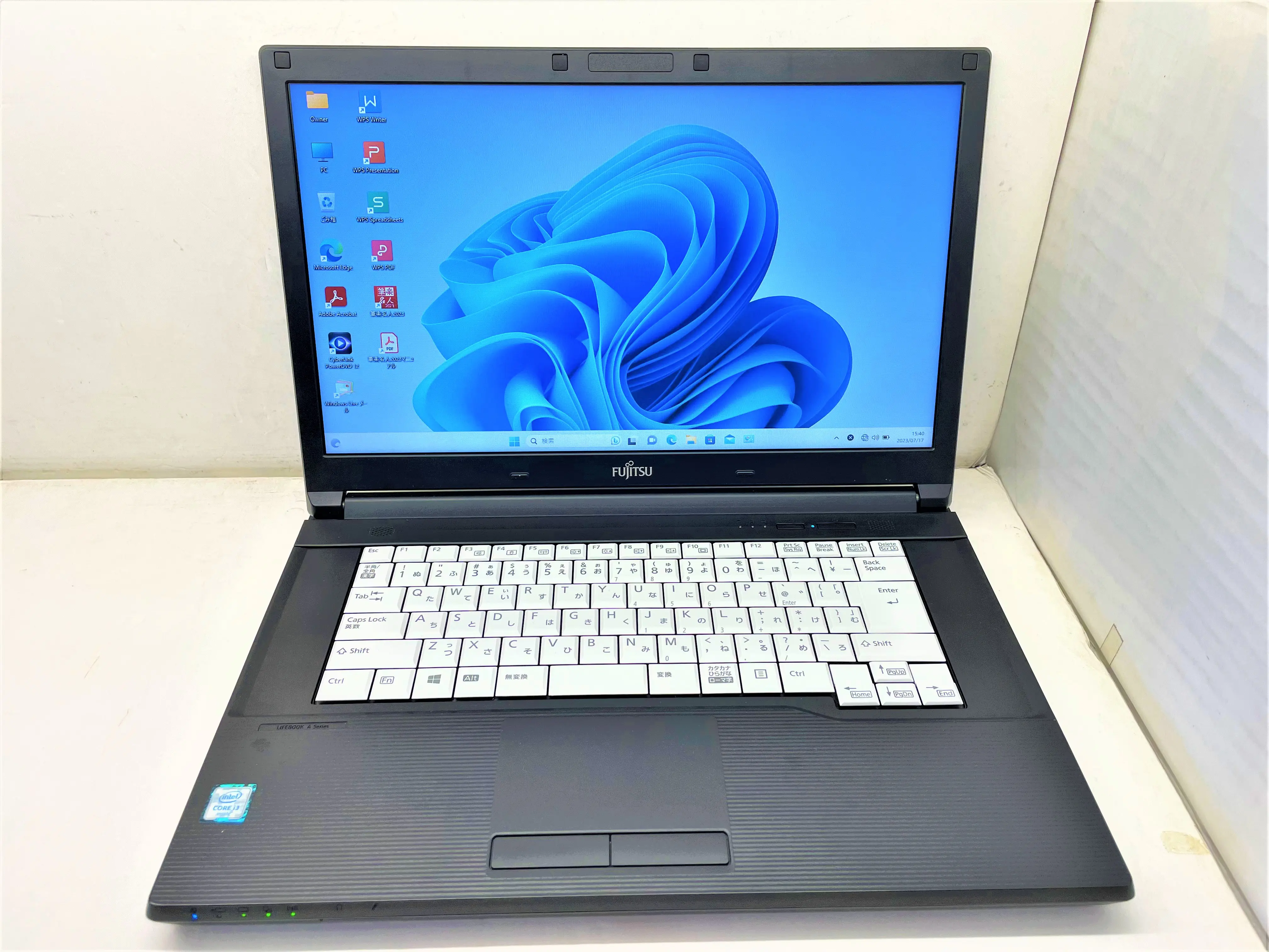 富士通 LIFEBOOK A576/S（第6世代CPU）