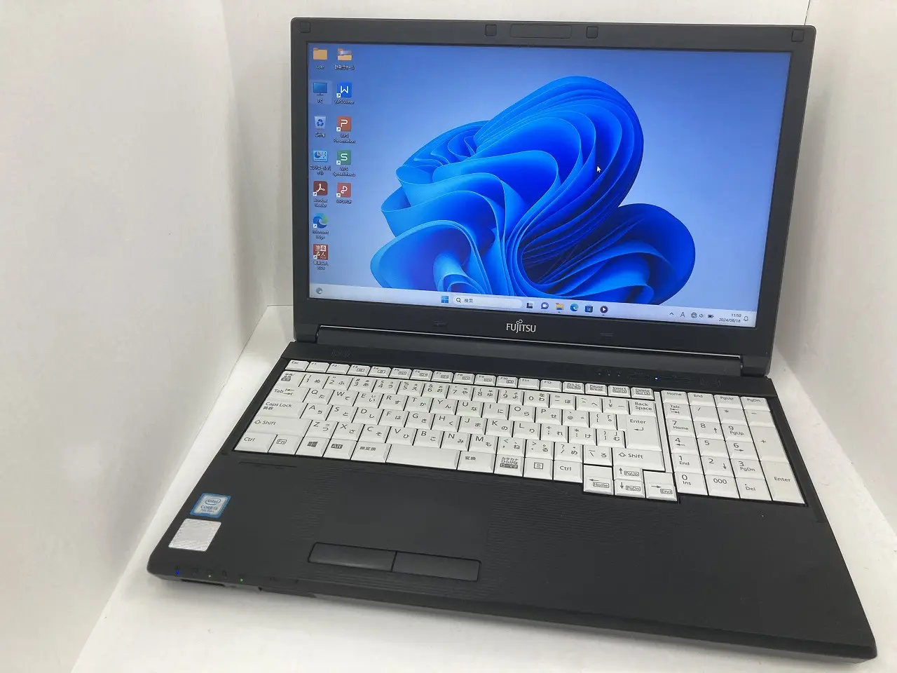 FUJITSU LIFEBOOK A747/R（第7世代Corei3）