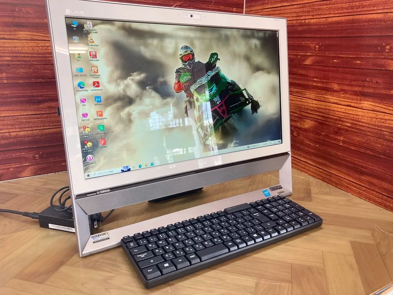 NEC Lavie All-in-one DA350/B（第5世代CPU）