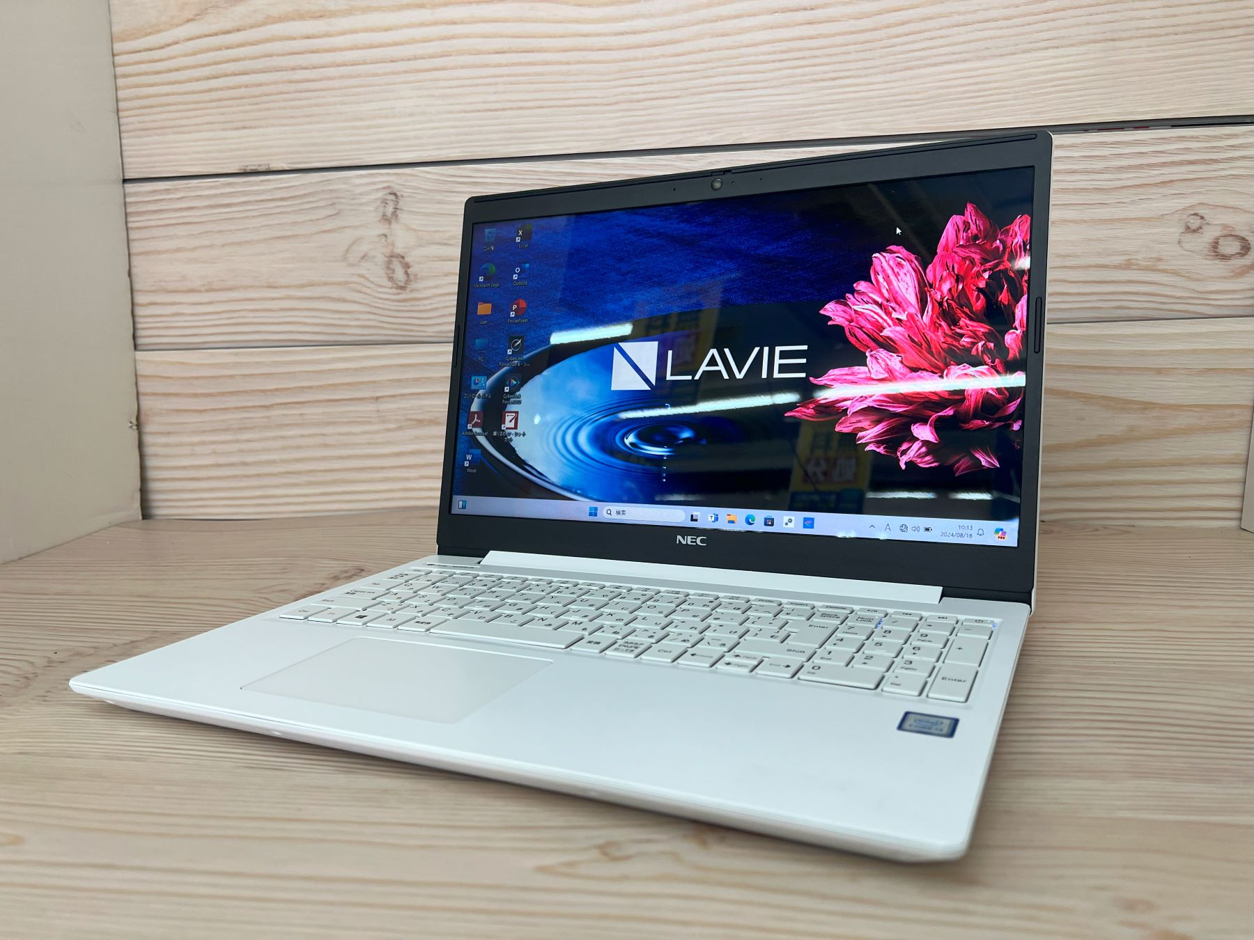 NEC LAVIE NS300/N　(第8世代CPU）