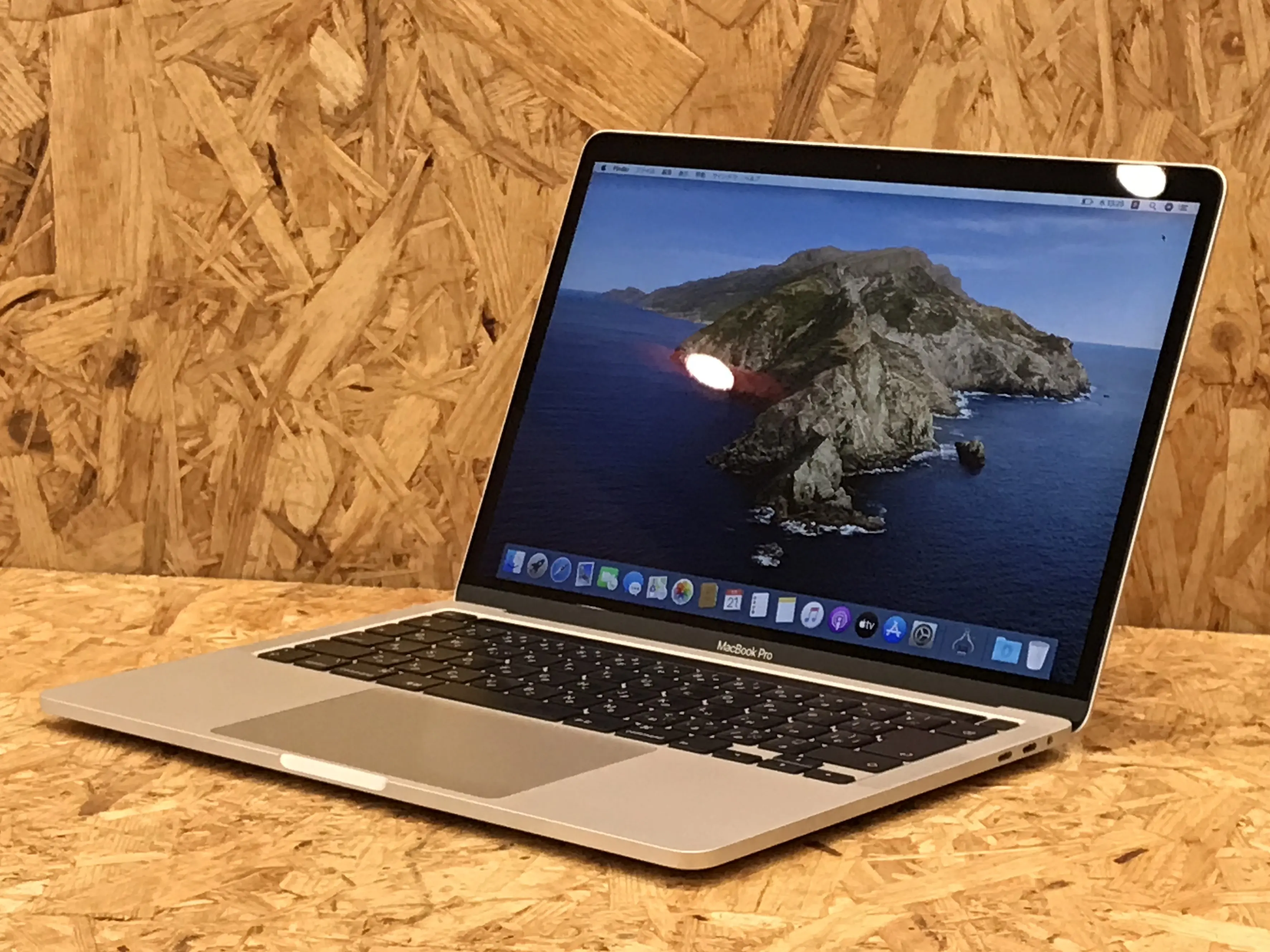 Apple MacBook Pro A2251 (第10世代CPU)