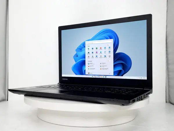 東芝 dynabook B55/D（第6世代CPU）