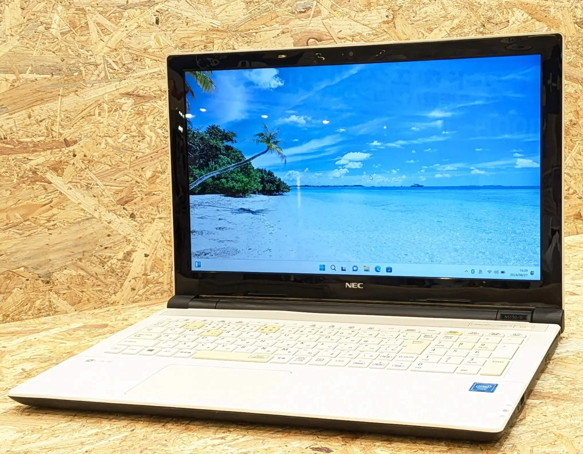 NEC LaVie NS150/G（第6世代CPU）