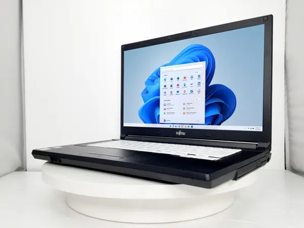 富士通 LIFEBOOK A576/P（第6世代CPU）