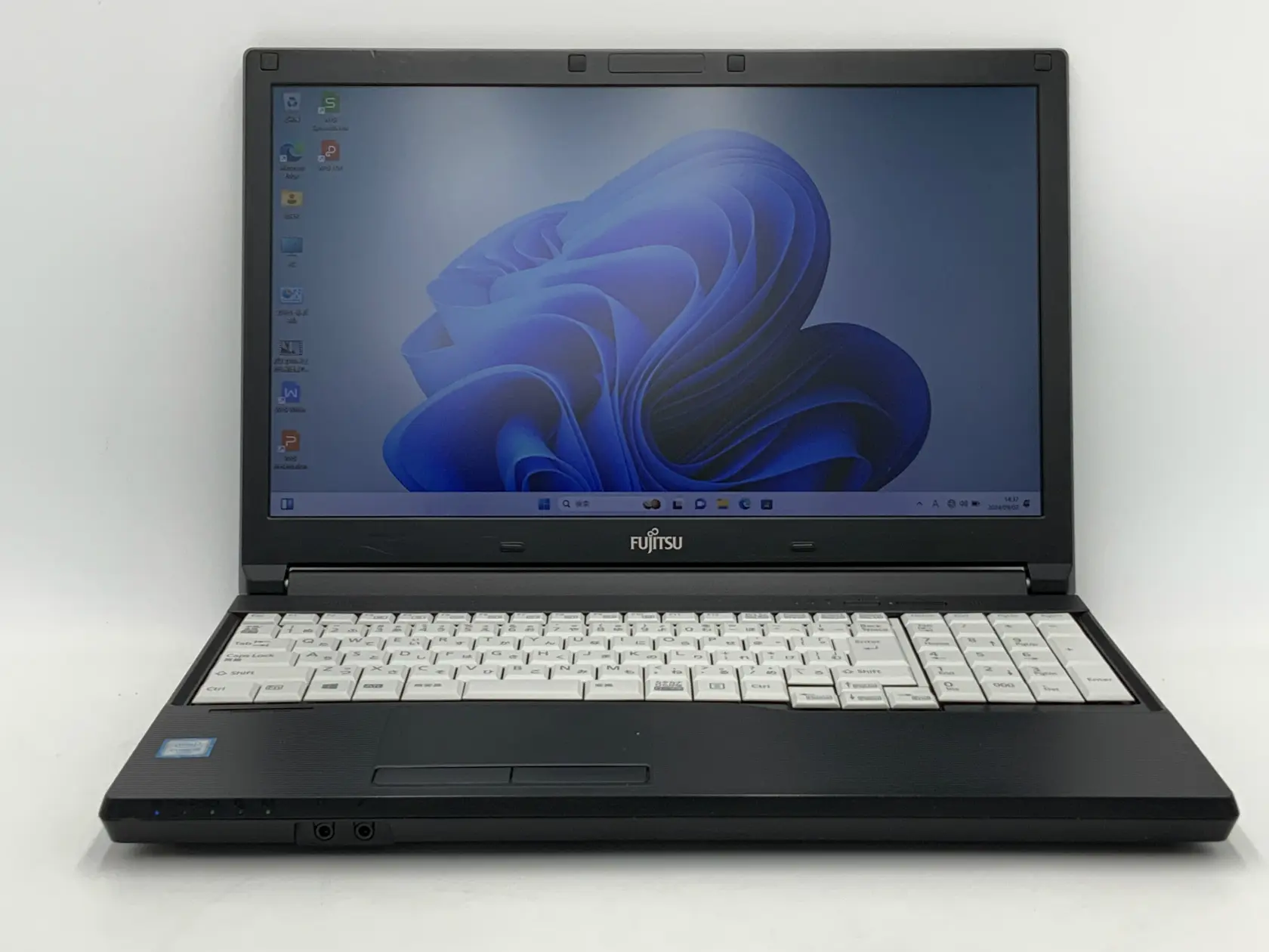富士通 LIFEBOOK A576/P （第6世代CPU）