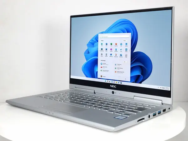 NEC VersaPro VK23TG-Y（第6世代CPU）