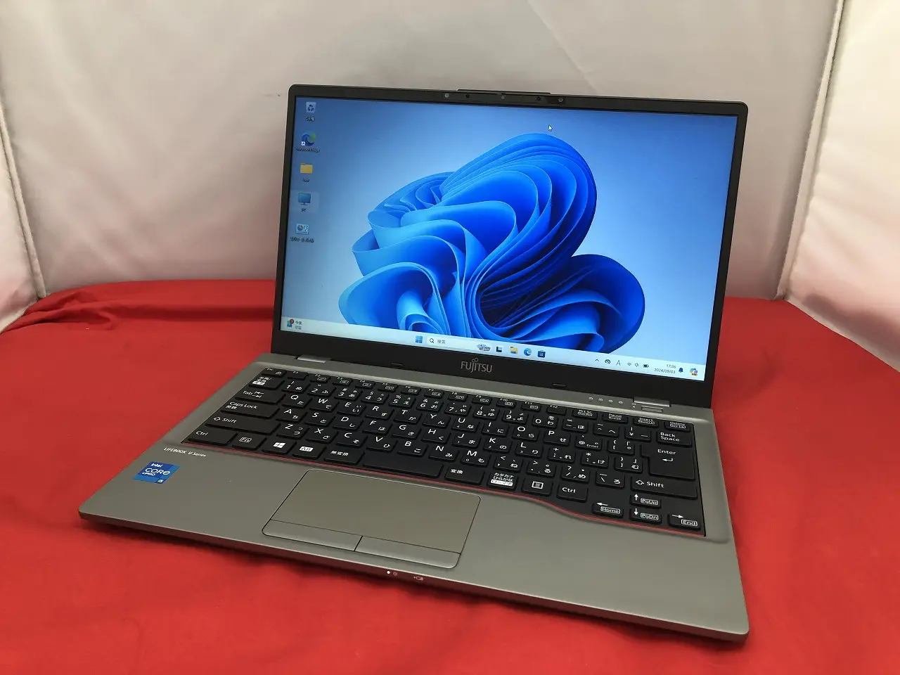富士通 LIFEBOOK U7411/G (第11世代CPU)