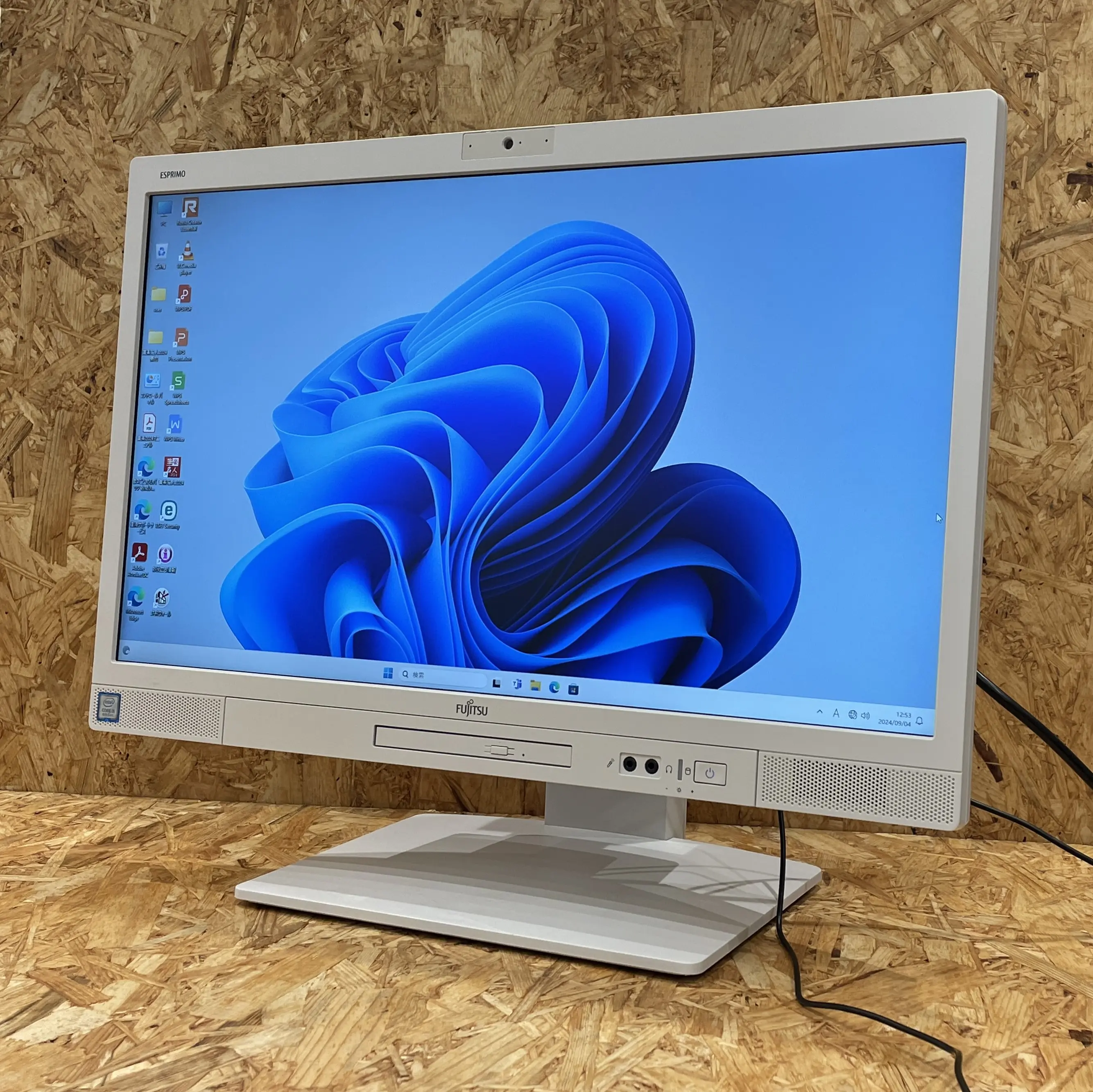 富士通 ESPRIMO K558 T（第8世代CPU）