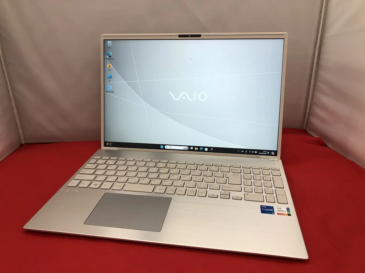 VAIO F16 VJF1618  （第13世代CPU）