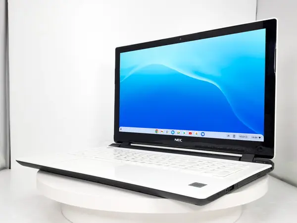NEC LAVIE NS150/B（第5世代CPU）