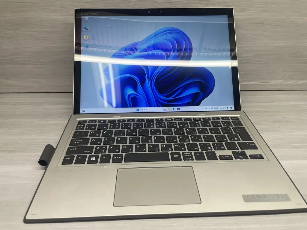 HP Elite x2 1013 G3（第8世代CPU）