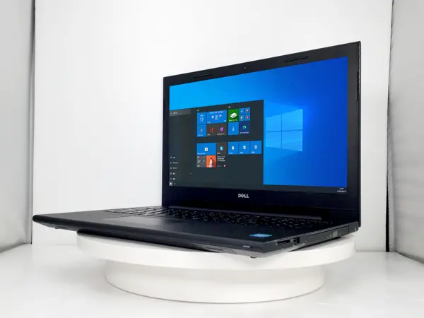 DELL Inspiron 15-3543（第5世代CPU）