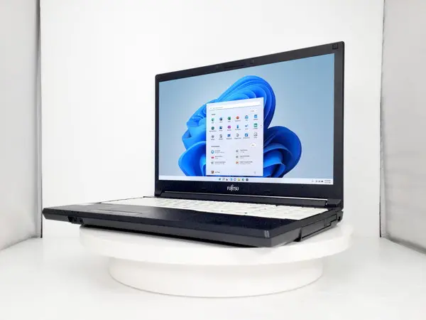 富士通 LIFEBOOK A576/P （第6世代CPU）
