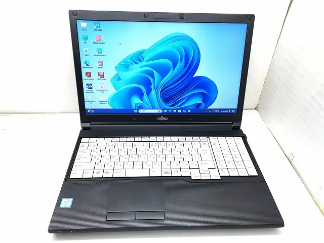 富士通 LIFEBOOK A577/R（第7世代CPU）