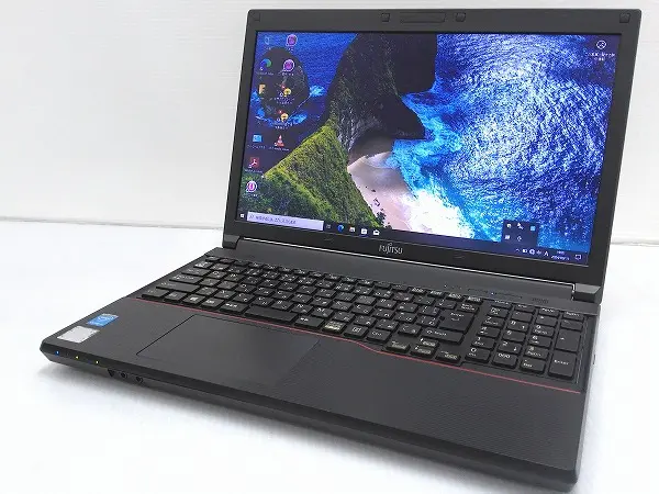 富士通 LIFEBOOK A574/H (第4世代CPU)