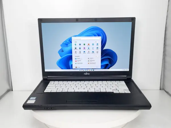 Lifebook A577/S Core i3-7世代 8G 500GB 富士通 LIFEBOOK A577/S(CPU：Core i3 7130U 2.7GHz/メモリ：8GB