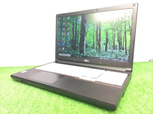 富士通 LIFEBOOK A574/K（第4世代CPU）