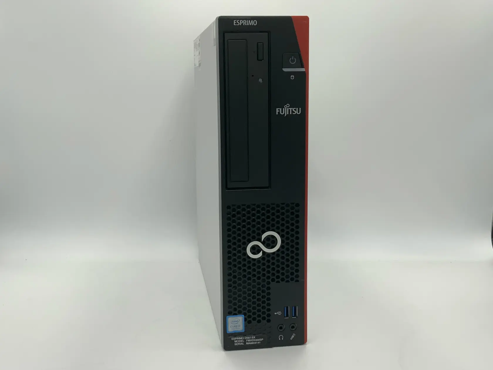 富士通 ESPRIMO D587/SX （7世代CPU）