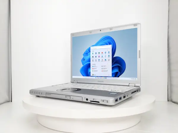 Panasonic Let'snote CF-SZ6（第7世代CPU）