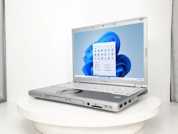 Panasonic Let'snote CF-SZ6（第7世代CPU）